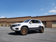 Charger l&#39;image dans la galerie, B2BFAB VW Tiguan Mk1 Camber Correcting Lift Kit