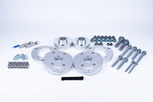 Laden Sie das Bild in den Galerie-Viewer, B2BFAB Audi Mk3 TT Basic Lift Kit Package