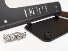 Laden Sie das Bild in den Galerie-Viewer, B2BFAB Atlas Auxiliary Light Bracket, for 2018 to 2020 pre-facelift Atlas models
